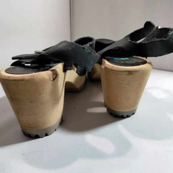 MIA Clogs EU38 Black 3-1"/4 Heel with Damaged Strap slight scuffing - Picture 9 of 9